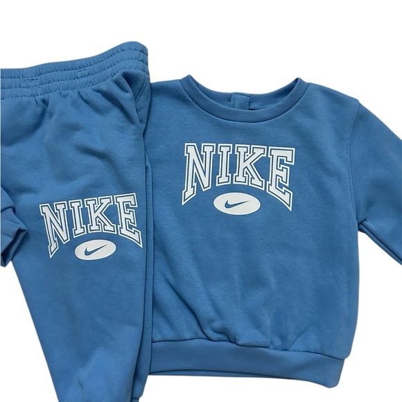 *New* Nike Blue Crewneck Sweatshirt & Jogger Pants 2 Piece Set Boys 24 Months - Picture 2 of 7